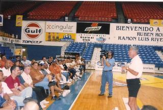 En Conferencía Jack Nies (Arbitro NBA)