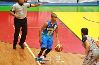 Enrique Burgos / Foto por: Buzzer Beater - Luis Eloy