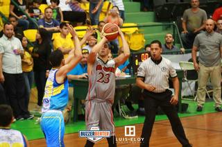 Enrique Burgos / Foto por: Buzzer Beater - Luis Eloy