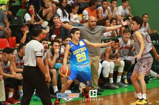 Enrique Burgos / Foto por: Buzzer Beater - Luis Eloy