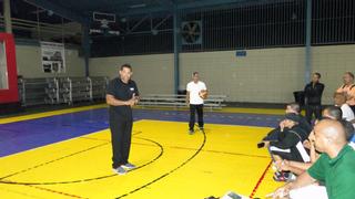 Prof. Angel “Rano” Martínez (Instructor de árbitros 3X3 de FIBA Américas) y Xavier Castro (árbitro 3X3, FIBA)