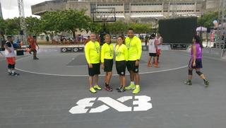 Edgardo Marquez (Vice Presidente, AABPR), Gloryvee Pérez, Rebeca Dávila y Angel Rano Martínez