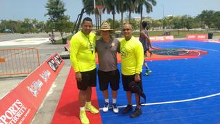 Angel Rano Martinez, Ted Bernhardt (Ex-NBA Referee) y Luis Parson