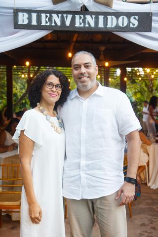 Raúl Ramos y su esposa Concesa / Foto por: Cheery Viruet