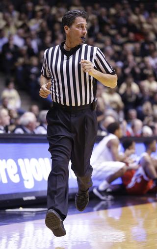 Official Gene Steratore / Foto por: Michael Conroy    