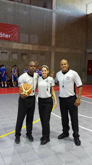 Luis Chungo Rivera, Rebeca Dávila (F.I.B.A.) y Julio Ramírez
