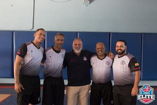 Arbitros: Benjamín Robles, Máximo Paula, Carlos Andino y Miguel Rodríguez  / Foto por: Puerto Rico / Elite Basketball